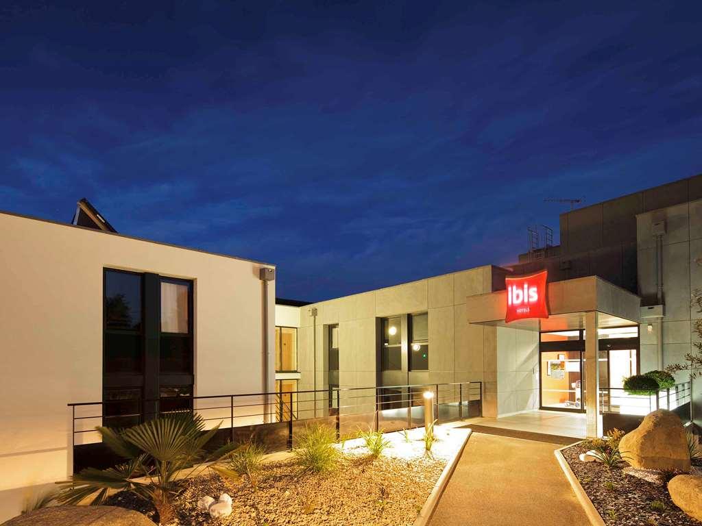 Hotel Ibis Guingamp Coeur De Bretagne Ploumagoar Kültér fotó