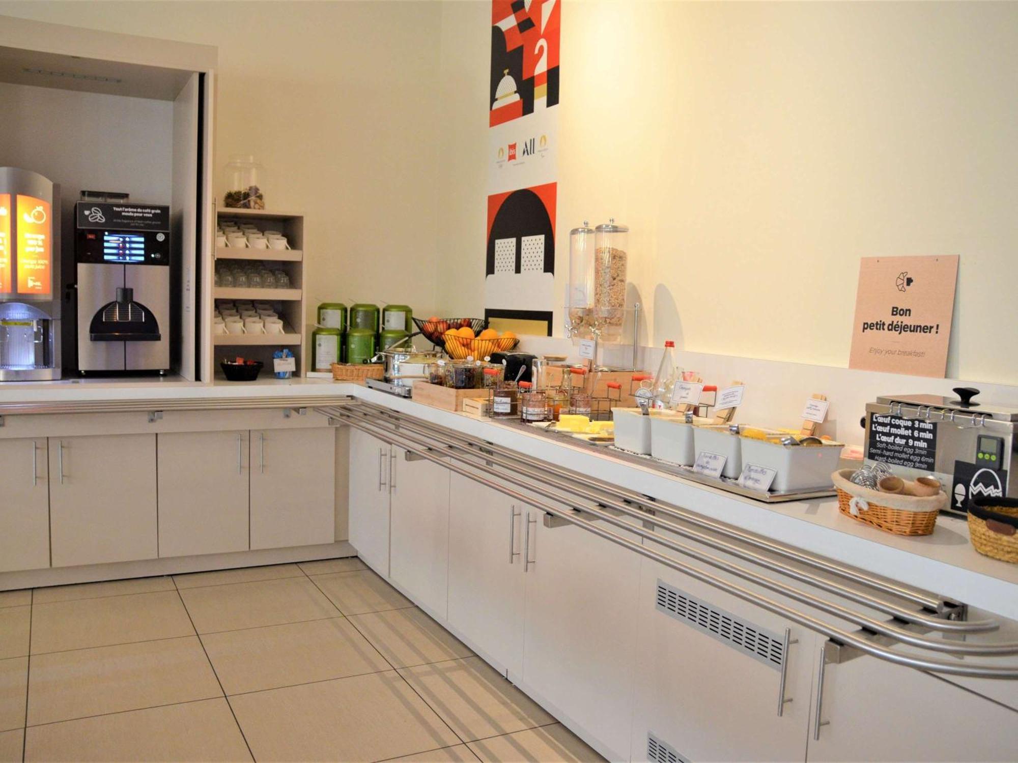 Hotel Ibis Guingamp Coeur De Bretagne Ploumagoar Kültér fotó