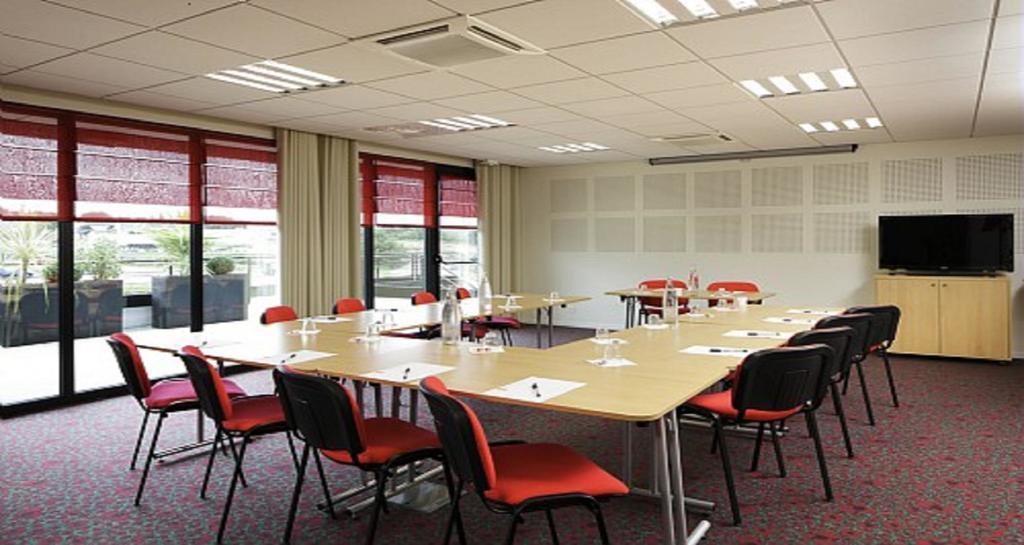 Hotel Ibis Guingamp Coeur De Bretagne Ploumagoar Kültér fotó